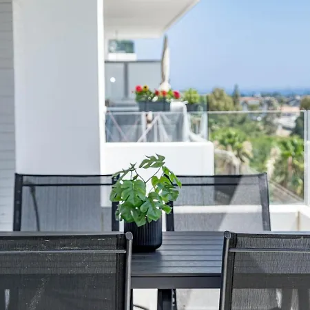 Apartment Jg54a- Modern With Views