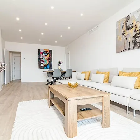 Jg5.4a- Modern With Views * Marbella