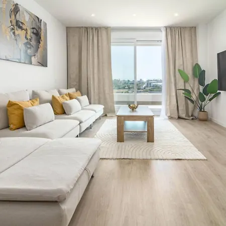 Jg54a- Modern With Views Apartment *