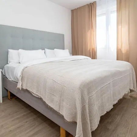 Apartment Jg54a- Modern With Views