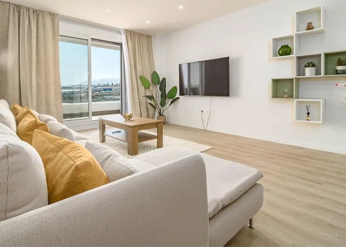 Jg5.4a- Modern With Views شقة ماربيا