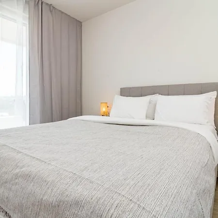 Jg5.4a- Modern With Views